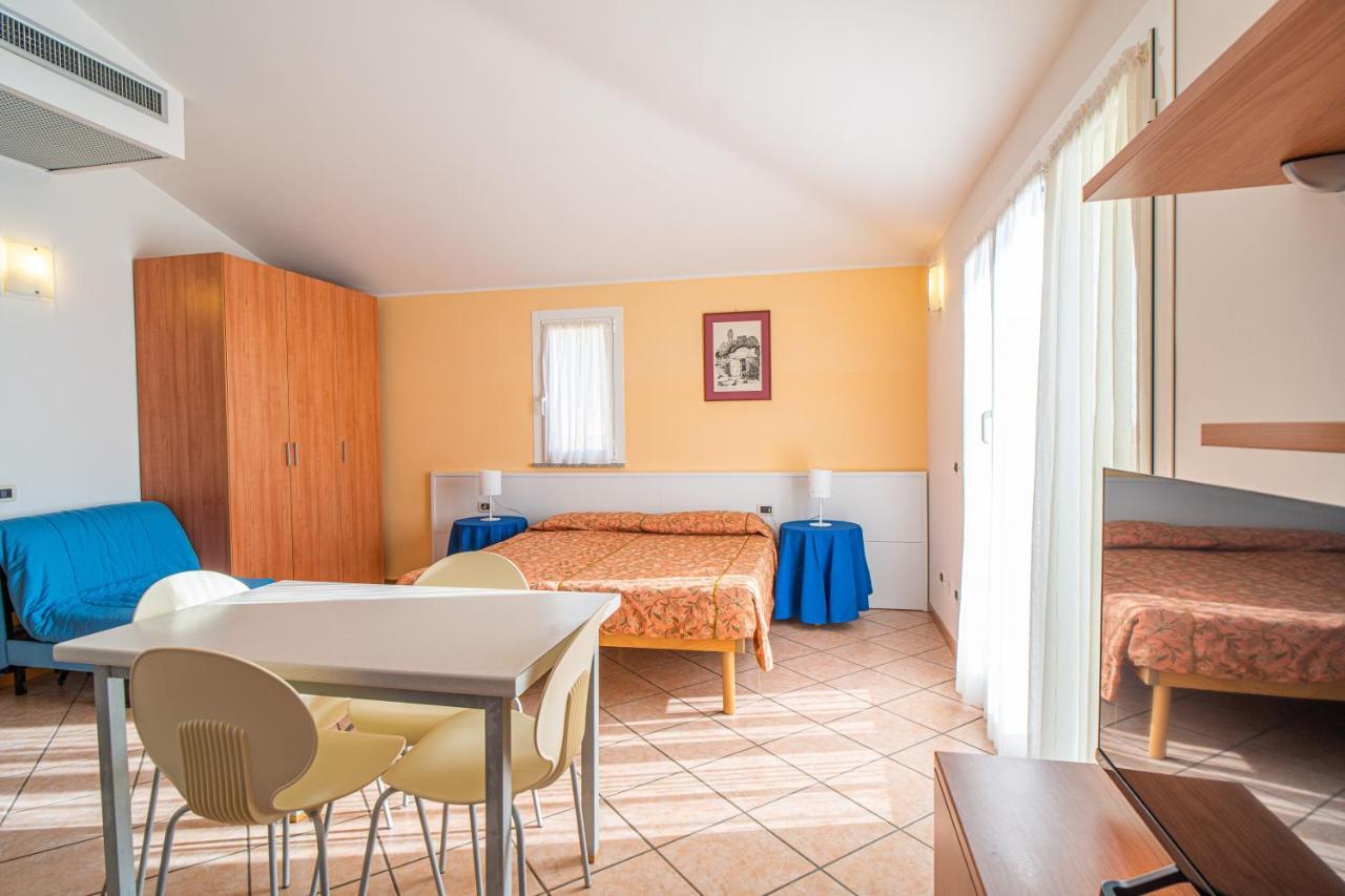 Residence Villa Gloria Borgio Verezzi Buitenkant foto